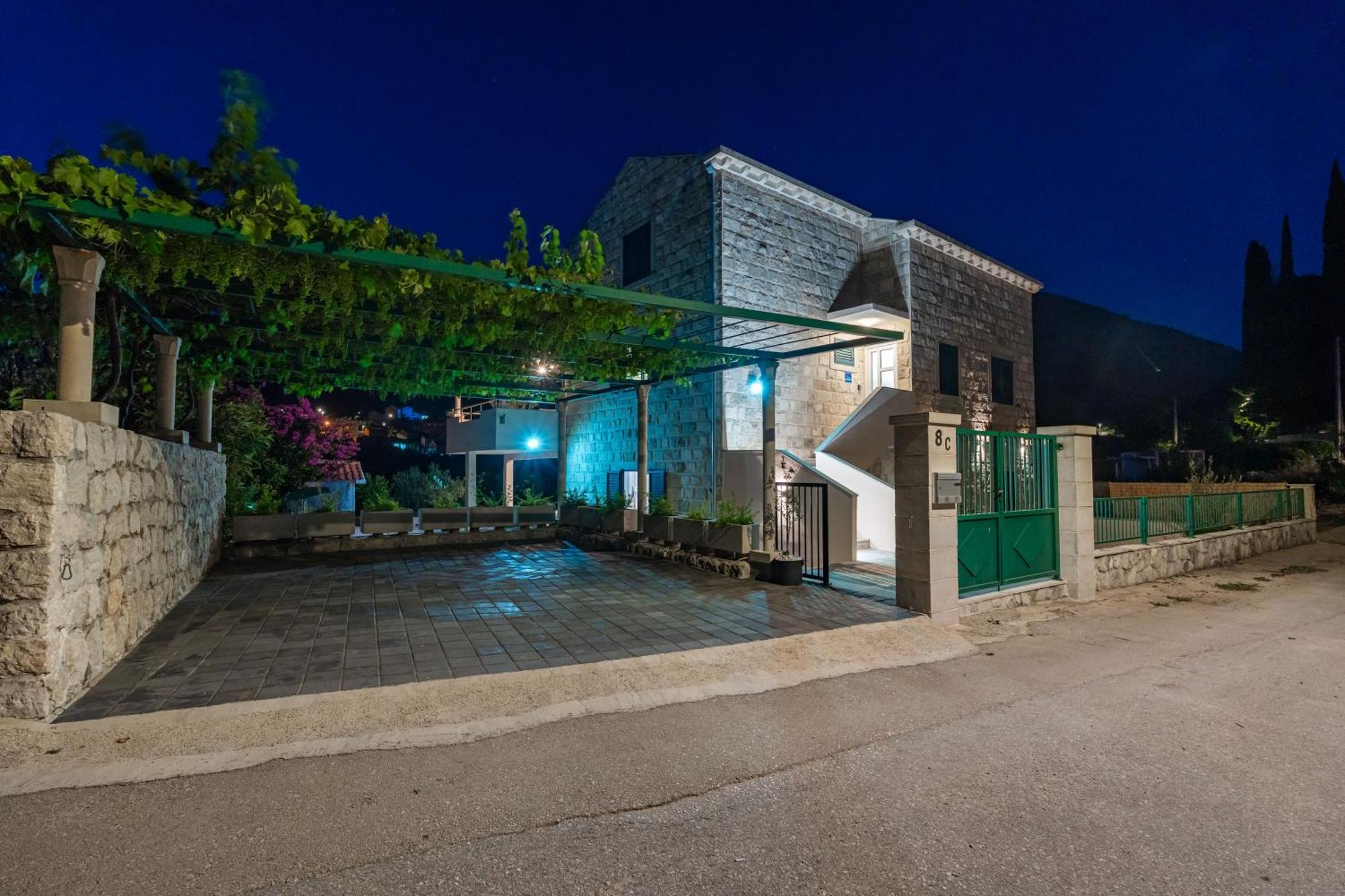 Villa Petmat - With Private Pool And 6 Bedrooms Дубровник Экстерьер фото