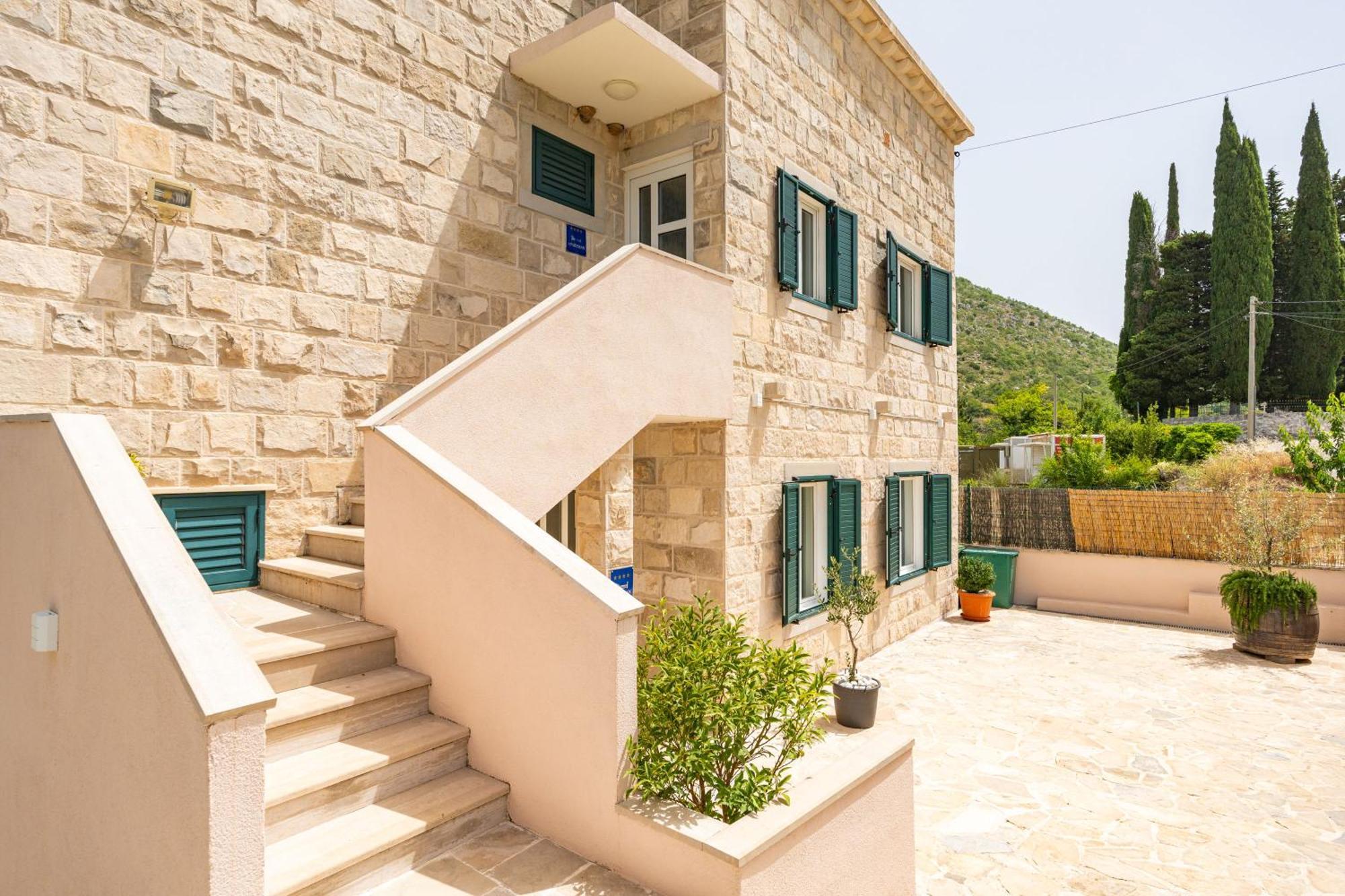 Villa Petmat - With Private Pool And 6 Bedrooms Дубровник Экстерьер фото