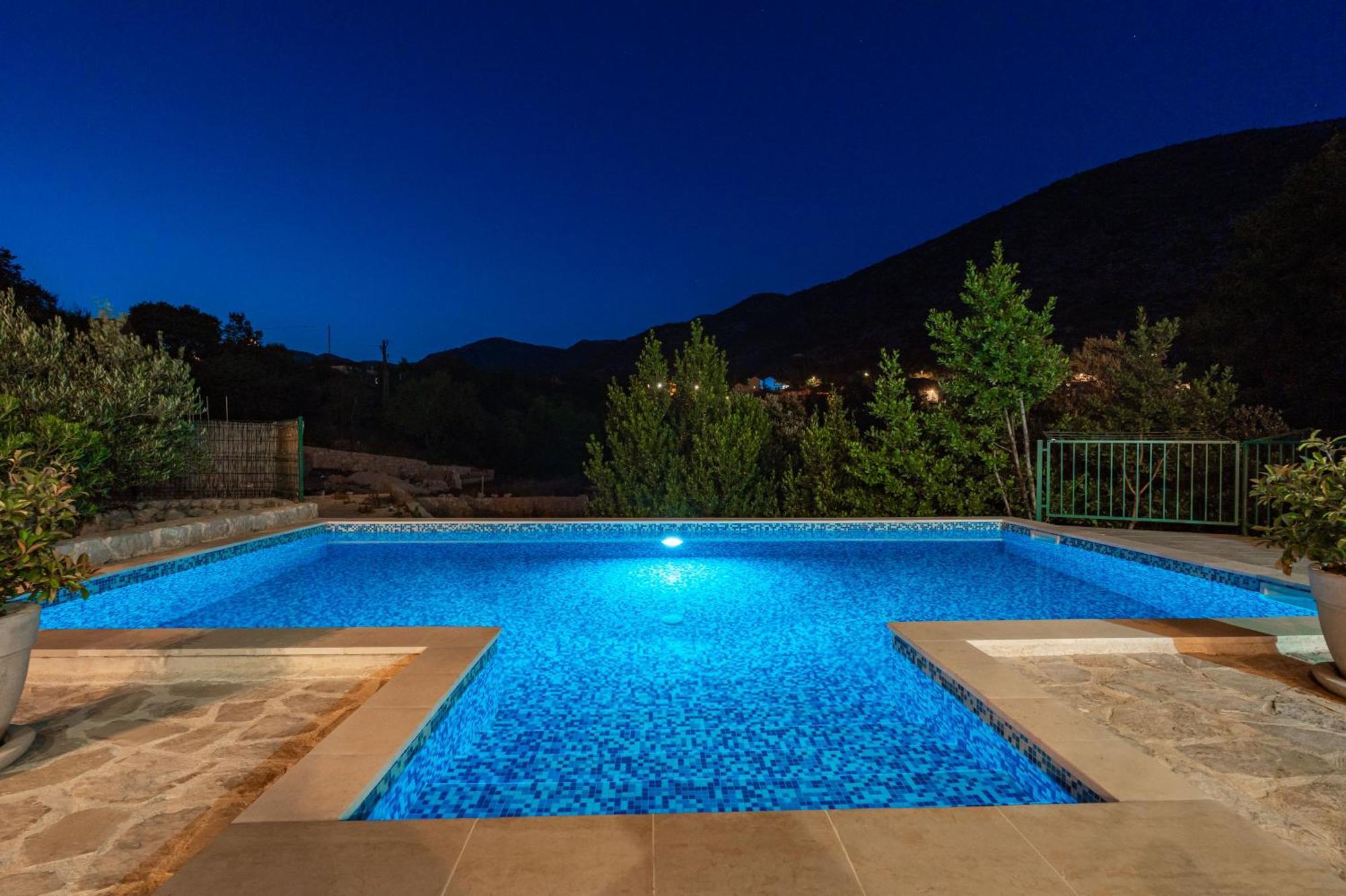 Villa Petmat - With Private Pool And 6 Bedrooms Дубровник Экстерьер фото